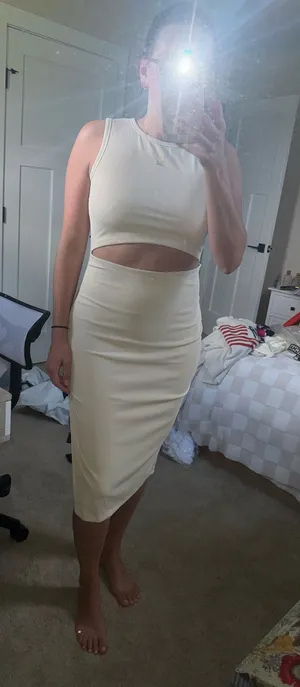 Women’s Amazon dress Tan Size M thumbnail 1