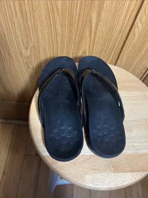 Vionic Black Patent Thong Sandals with Round Accent thumbnail 3