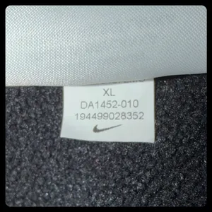 Nike Pullover Hoodie Women XL Black Just Do It Dri-Fit Sweatshirt DA1452-010 thumbnail 8