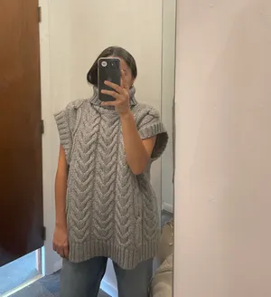 Zara Chunky Vest thumbnail 2