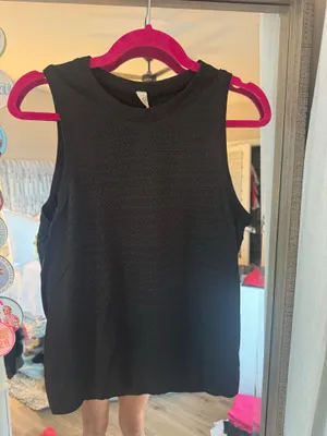 Lululemon Tank thumbnail 1