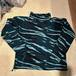 The North Face Womens Pullover Sweater Turtle Neck Medium Green Animal Print thumbnail 1