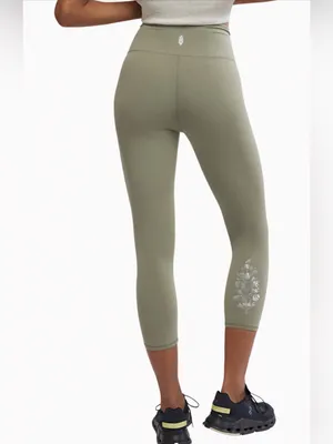 NWT Free People Movement Never Better Capri Leggings Extra Small Sage Stone Army thumbnail 2
