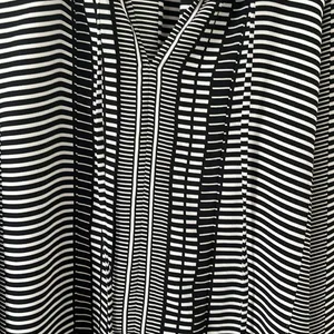 Ann Taylor multi-pattern black and white blouse in size Large thumbnail 4
