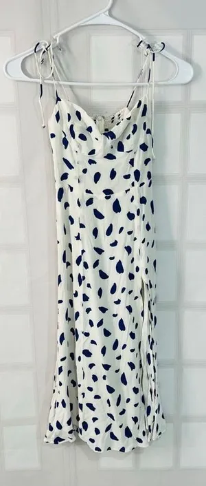 Reformation White Blue Juliette Dalmation Print Sleeveless Smocked Dress Size 0 thumbnail 1