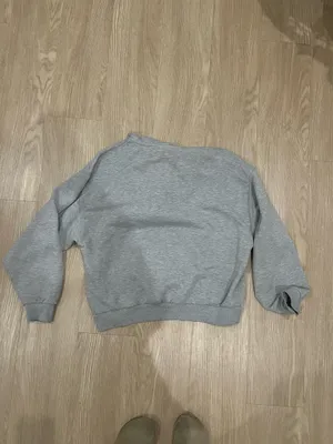 Alo Yoga Sweater Grey thumbnail 3