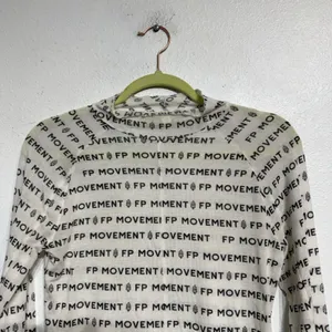 Free People Movement White High Jump Printed Logo Long Sleeve Sz S thumbnail 3