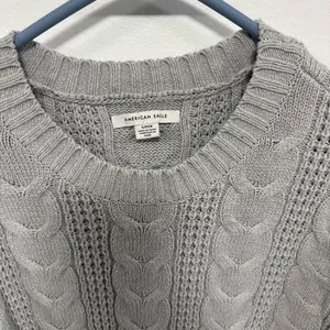 American Eagle outfitters Classic Gray Cable Knit Crewneck Sweater Size small thumbnail 2