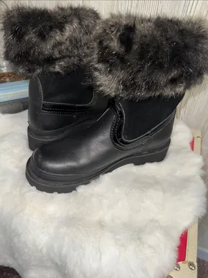 Ariat Fatbaby Black Faux-Fur Cuff Winter Boots thumbnail 9