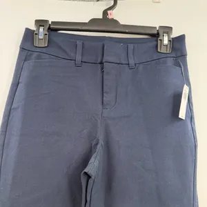 Old Navy Pixie Skinny Ankle Pants Womens 2 Navy High Rise Stretch NWT thumbnail 2