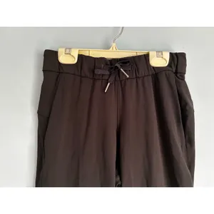 Lululemon Black Pants Size 2 Drawstring Travel Lounge Athletic NWOT thumbnail 4