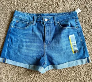 No Boundaries Denim Blue Women's Super Curvy Mom Shorts thumbnail 1