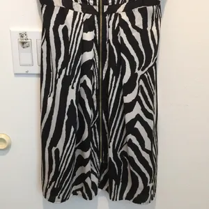 Womens H&M Black and White Satin Zebra Print Shirt Dress Size 6 thumbnail 4