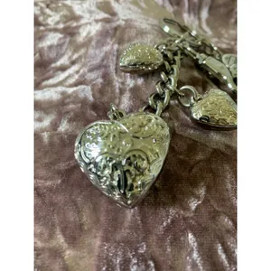 Kathy Van‎ Zeeland Keychain thumbnail 2