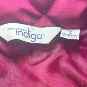Great Northwest Indigo Burgundy Puffer Vest Size Small. Quilted thumbnail 4