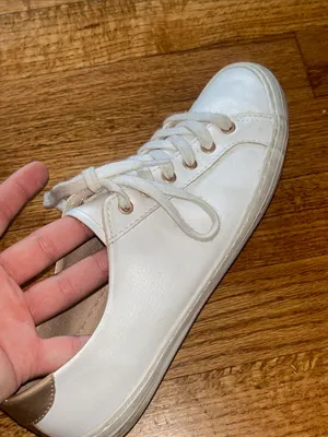GAP White Women's Low-Top Lace-Up Sneakers size 7 thumbnail 5