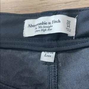 Abercrombie & Fitch 90s Straight Ultra High Rise Navy Vegan Leather Pants thumbnail 7