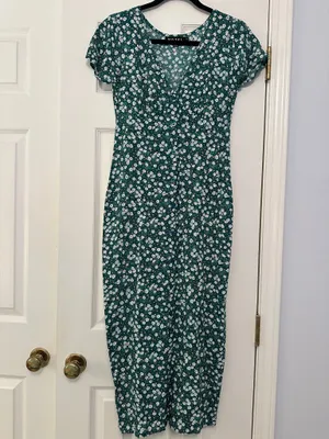 Motel Green Floral Button Front Midi Dress thumbnail 3