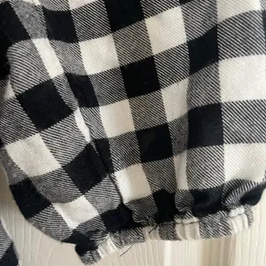 Torrid Checkered Black‎ and White Blouse thumbnail 3