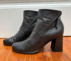 ALL BLACK Footwear Heeled Ankle Boots Dual Zipper in Black Leather 41 / 10.5 thumbnail 2