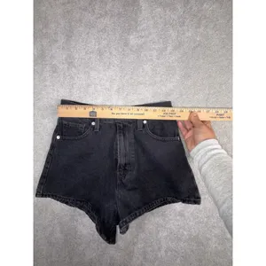 levis high waisted mom shorts black washed 26 thumbnail 6