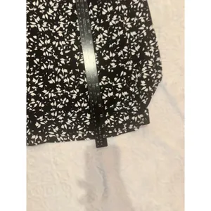 Old Navy Cece Black White floral Size Large thumbnail 10