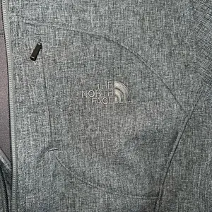 The North Face Women's Apex Bionic Soft Shell Full Zip Jacket Size M Grey thumbnail 5