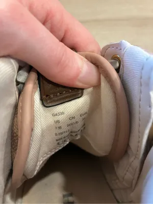 Coach Women’s G4335 High Top Sneakers Logo Signature Leather Size 7.5 thumbnail 9