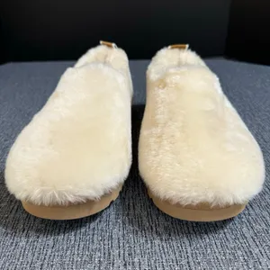 UGG Women’s Classic Cozy Bootie thumbnail 4