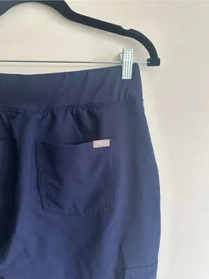 Figs Women’s Navy Zamora High-Rise Jogger Scrub Pants thumbnail 8
