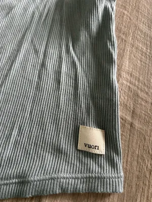 Vuori Tank Rib Women’s Crop thumbnail 2