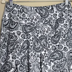 G GRADUAL Biker Shorts Women Large Black Paisley Pockets Yoga Activewear Workout thumbnail 11