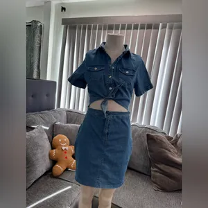 BUNDLE 2 ITEMS FOR $8✨ 🌸AMTIOUS western denim cutout dress ✨ Blue Size M thumbnail 6