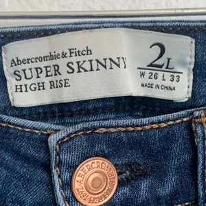 5/$25 Abercrombie & Fitch High Rise Super‎ Skinny Jeans in Medium Blue Wash thumbnail 4