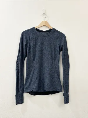 Lululemon Women's Roundful Long Sleeve Shirt Size 6 thumbnail 2