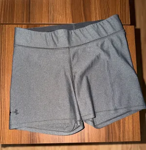 Under Armour Shorts Women’s thumbnail 1