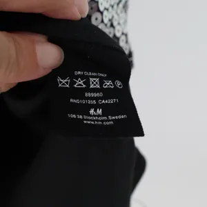 H&M Dress Womens 4 Sequin Racerback Mini Silver Black Shimmer Good thumbnail 4
