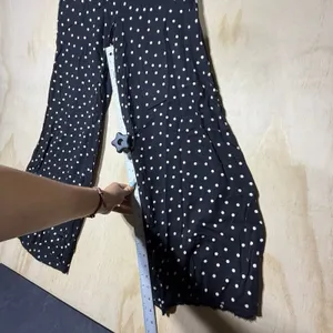 H&M Polka Dot Wide Leg Pants Women's US 6 Black High Rise Flowy Palazzo thumbnail 6