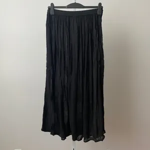 Boho Beachy Relaxed Flowy Witchy Crinkle Maxi Skirt OS Black thumbnail 4