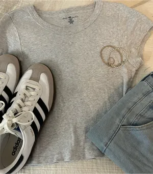 Brandy Melville Crop Top thumbnail 1