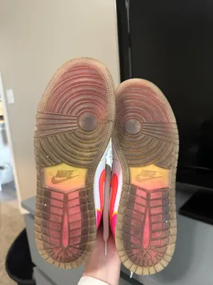 Nike Jordan 1 Mid Edge Glow thumbnail 5
