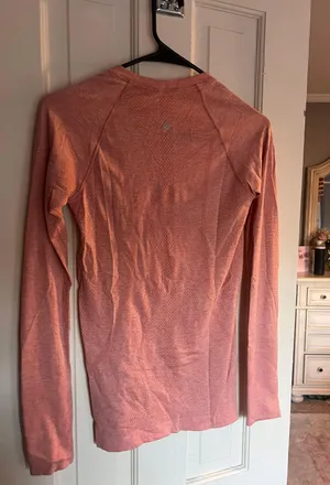Lululemon Swiftly Tech Long Sleeve thumbnail 3