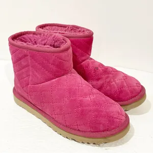 UGG Australia Women Size 8 Pink Classic Suede W Arden Boot thumbnail 3