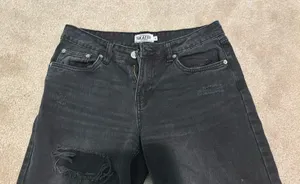 Low rise black jeans Size 0 thumbnail 1