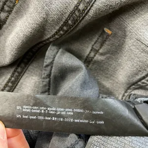 Zara High Rise Wide Leg Baggy Fit Jeans - Size 10 thumbnail 12