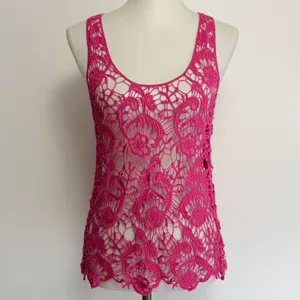 Delia's Crochet Tank Top Large Hot Pink Floral Open Knit Sleeveless Boho thumbnail 2