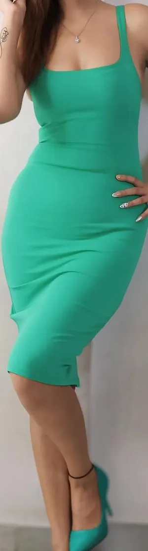Zara green bodycon Tank Sleeveless back slit midi dress size M thumbnail 3