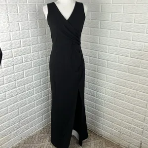 Black V-Neck Sleeveless Maxi Dress with Side Slit thumbnail 4