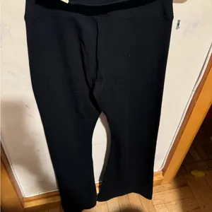 Aerie BRAND NEW Flare Leggings thumbnail 3
