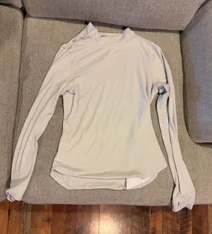 Lululemon Long Sleeve thumbnail 1